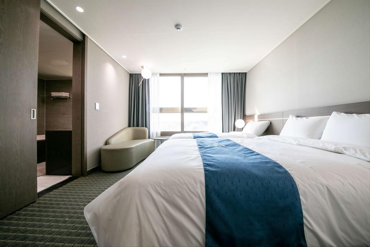 Golden Tulip Essential Namgang Otel Jinju Dış mekan fotoğraf