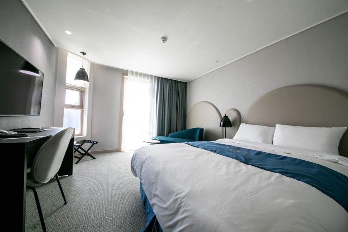 Golden Tulip Essential Namgang Otel Jinju Dış mekan fotoğraf