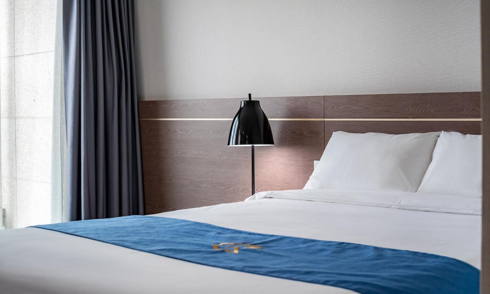 Golden Tulip Essential Namgang Otel Jinju Dış mekan fotoğraf