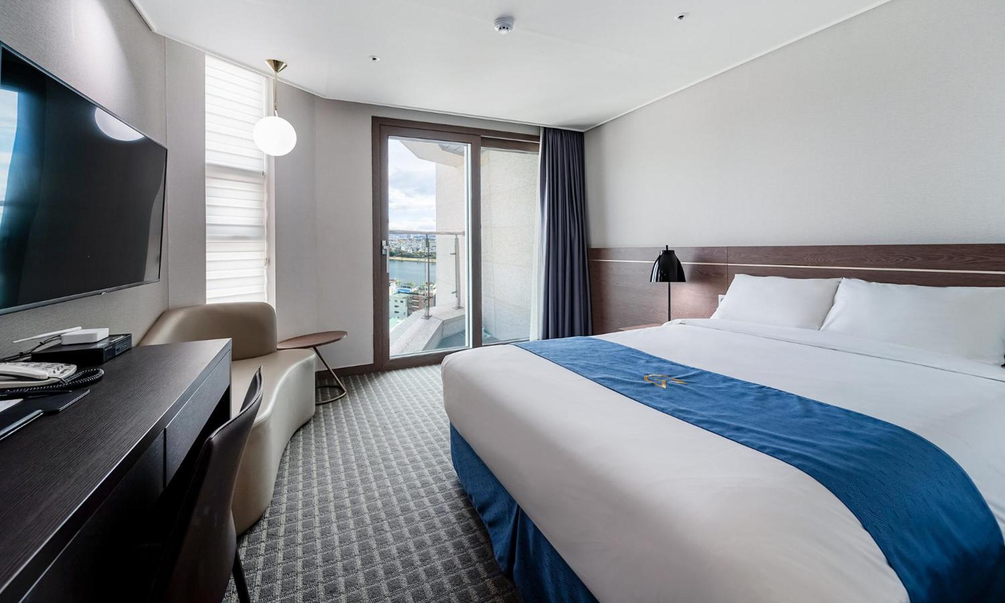 Golden Tulip Essential Namgang Otel Jinju Dış mekan fotoğraf