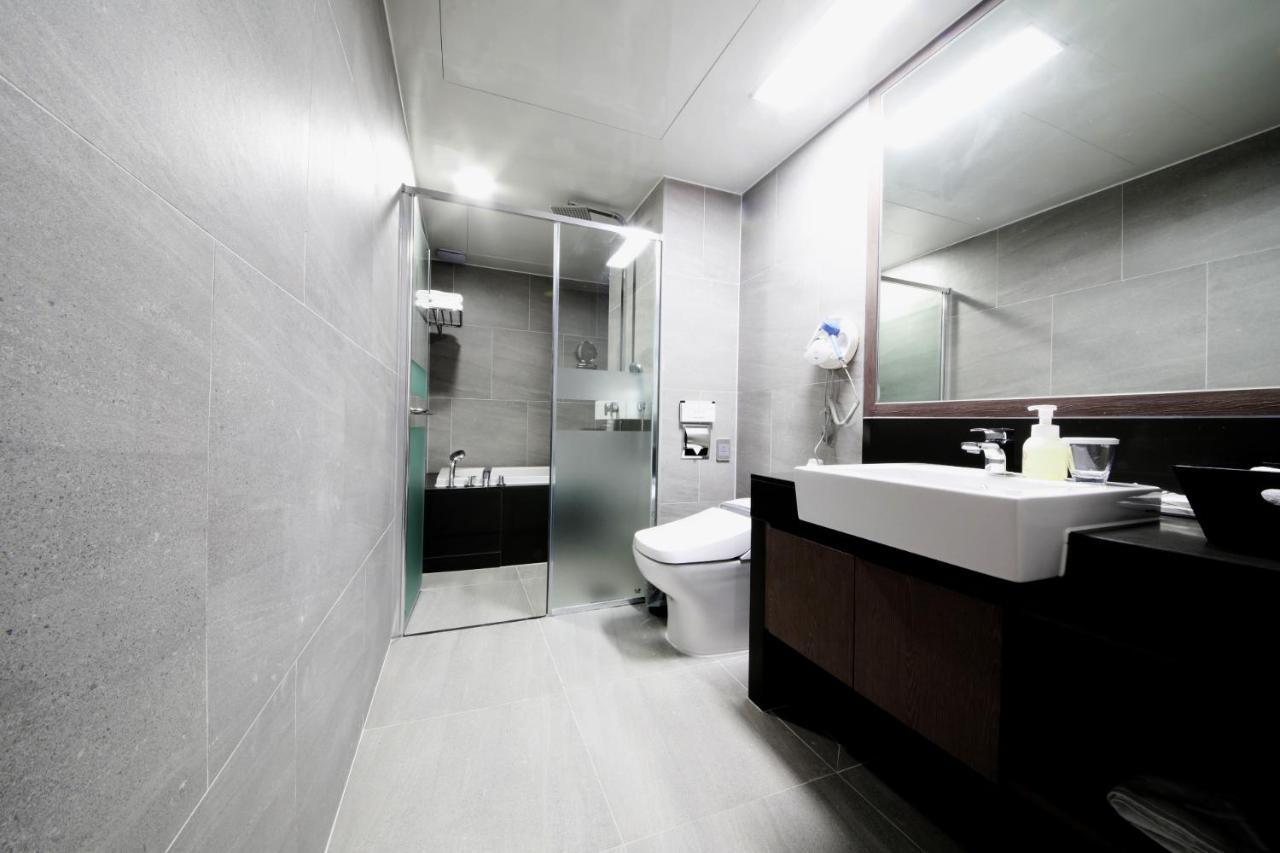 Golden Tulip Essential Namgang Otel Jinju Dış mekan fotoğraf